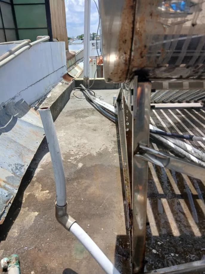 Trước sửa bình nước nóng năng lượng mặt trời tại Gò Vấp — thợ Lê Đăng Tuấn