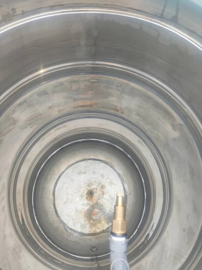 Sau khi hoàn thành sửa bồn nước inox Minh Hòa tại Quận 4 — thợ Nguyễn Hoàng Khánh