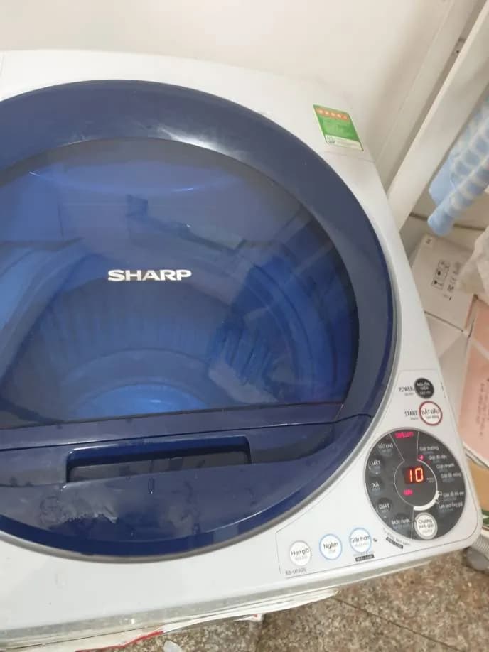 Trước sửa máy giặt cửa trên Sharp tại phường Tân Hưng, Quận 7 — thợ Phan Chí Tâm