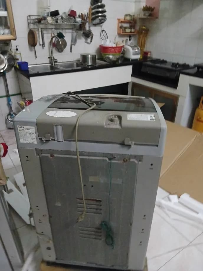 Trước sửa máy giặt cửa trước LG tại Quận 12 — thợ Lê Đăng Tuấn