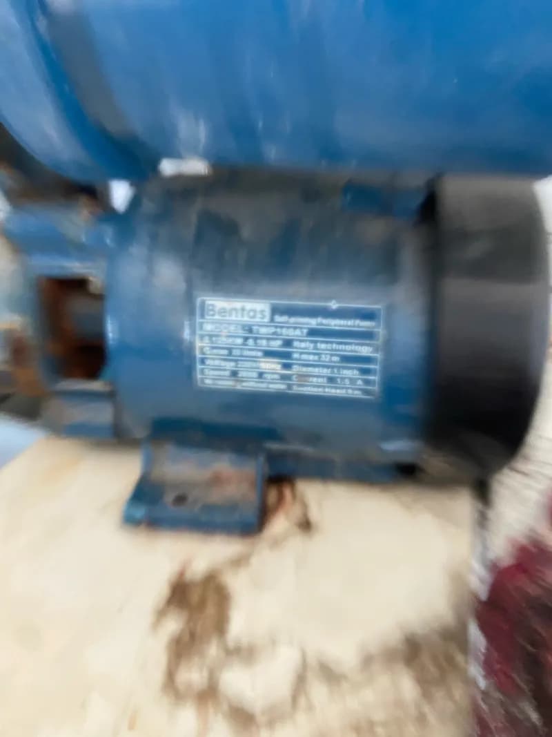 Trước sửa máy bơm nước tại Quận 3 — thợ Trần Lào