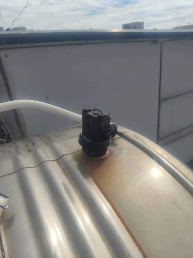Trước sửa bồn nước tại Phường Tân Hưng, Quận 7 — thợ Nguyễn Hoàng Khánh
