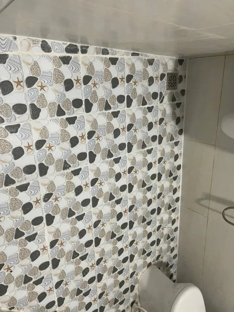 Trước sửa đường ống thoát sàn tại Bình Tân — thợ Bùi Văn Bảo