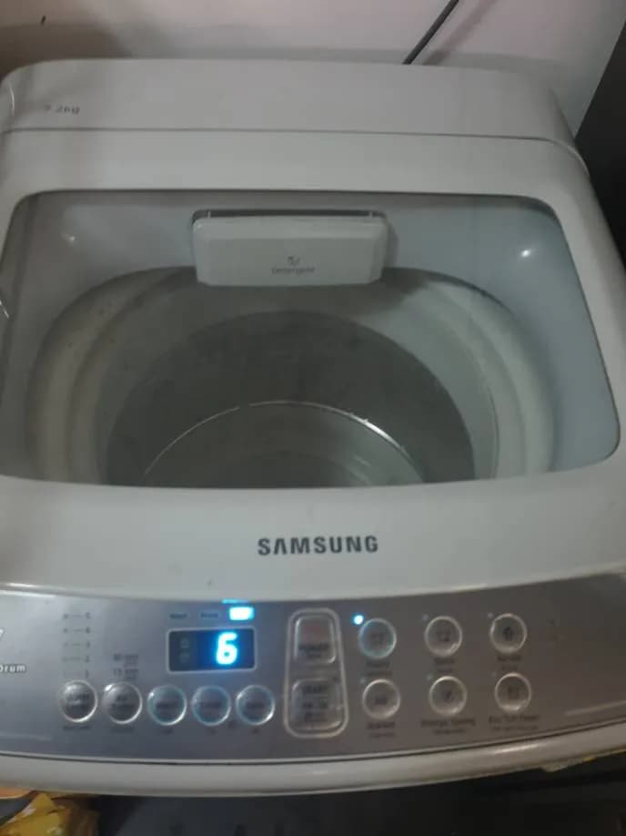 Trước sửa máy giặt lồng đứng Samsung tại phường minh phụng, Quận 11 — thợ Phan Chí Tâm