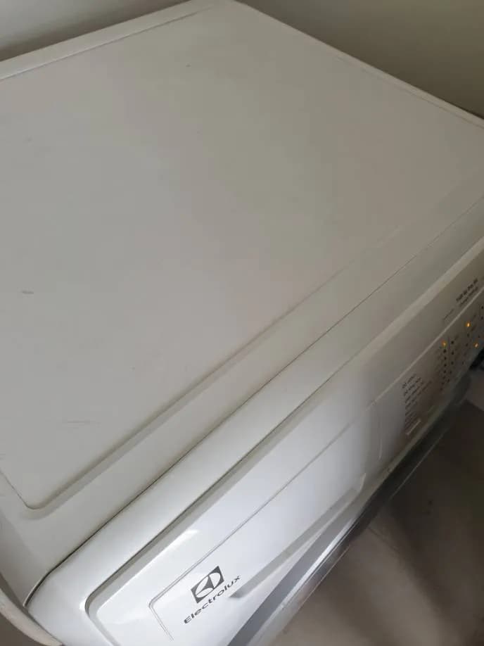 Sau khi hoàn thành sửa máy giặt cửa ngang Electrolux tại Phường Bình Thạnh, Bình Thạnh — thợ Phan Chí Tâm