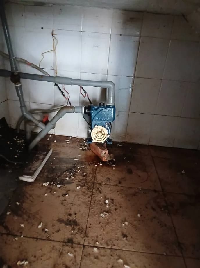 Sau khi hoàn thành sửa máy bơm tăng áp Panasonic tại Quận 1 — thợ Lê Đăng Tuấn