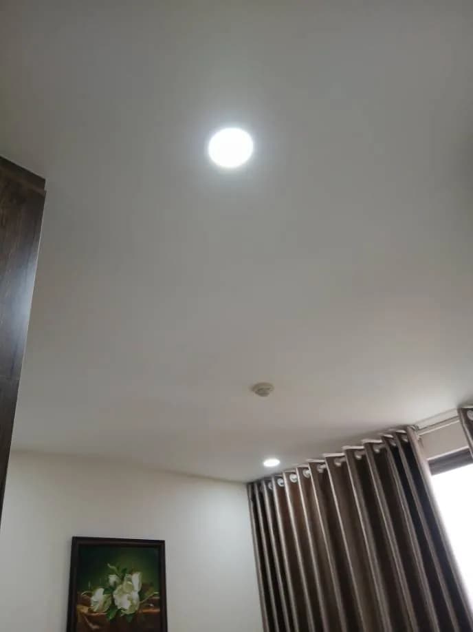 Sau khi hoàn thành sửa đèn âm trần Philips tại Bình Thạnh — thợ Lê Đăng Tuấn
