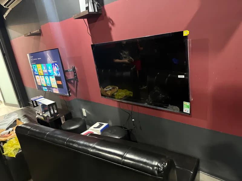 Trước sửa ổ cắm điện Panasonic tại Quận 10 — thợ Nguyễn Thành Trọng