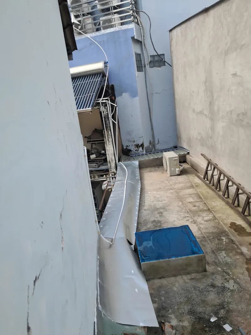 Trước sửa trần nhà Nippon tại TPHCM — thợ Bùi Văn An