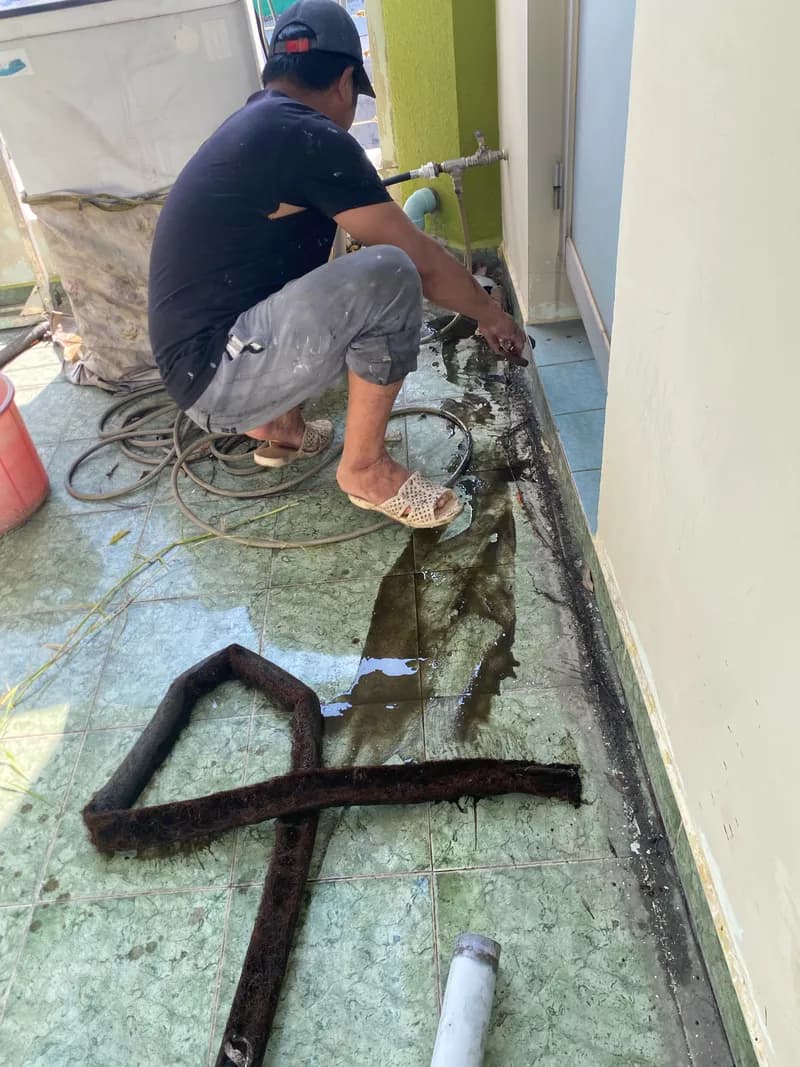 Trước sửa đường ống nước Bình Minh tại Quận 3 — thợ Bùi Văn An