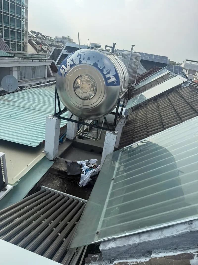 Sau khi hoàn thành sửa bồn nước Đại Thành tại phường 5 gò vấp, Gò Vấp — thợ Bùi Văn An