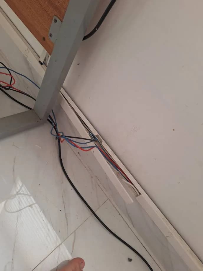Trước sửa hệ thống dây điện tại Quận 7 — thợ Trần Quốc Đông