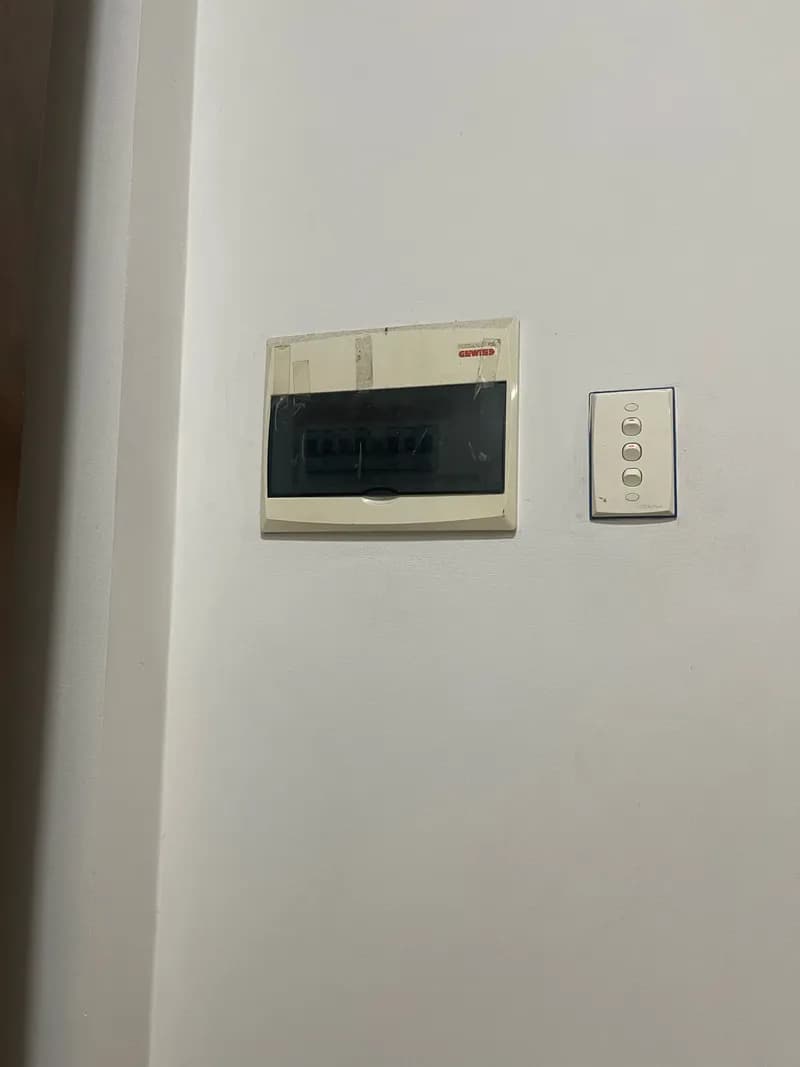 Thay thế Aptomat Schneider chính hãng tại quận Bình Tân tại Bình Tân