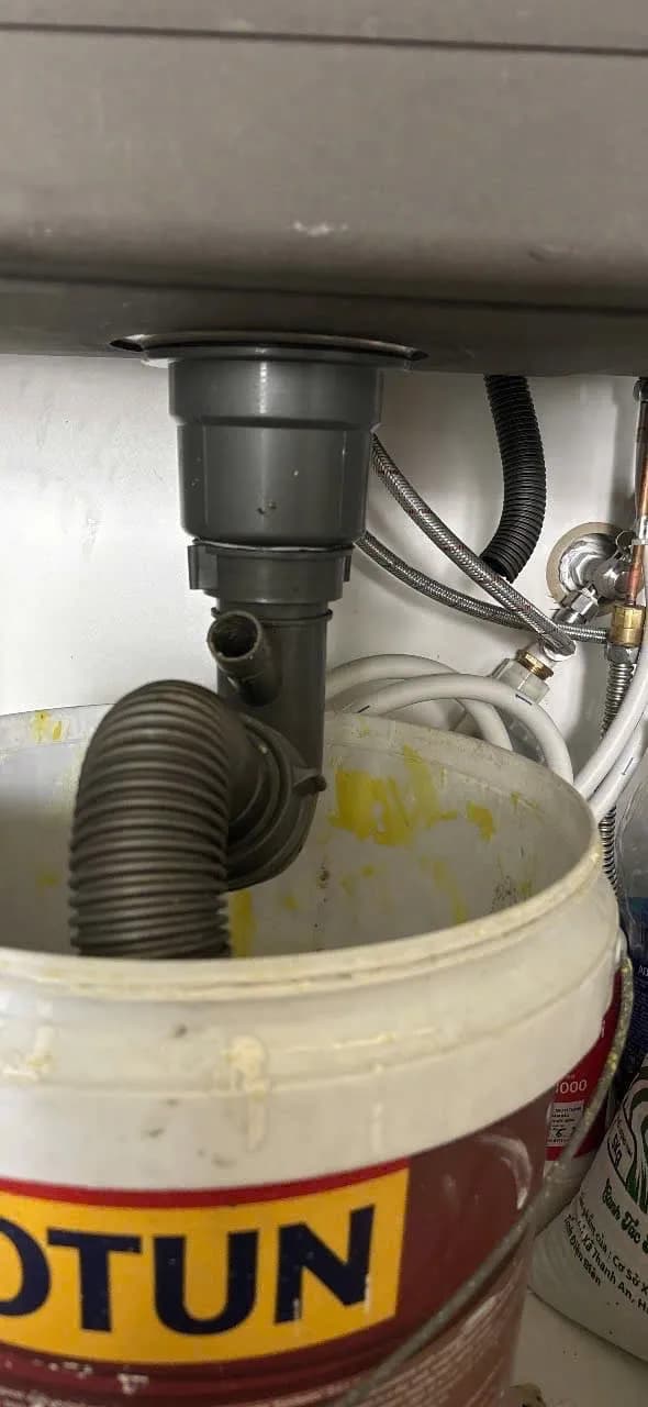 Trước sửa bộ xả bồn rửa chén Cleansui tại Thủ Đức — thợ Bùi Văn An