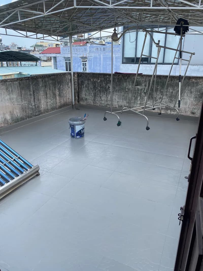 Sau khi hoàn thành sửa đường ống nước tại Quận 3 — thợ Bùi Văn An