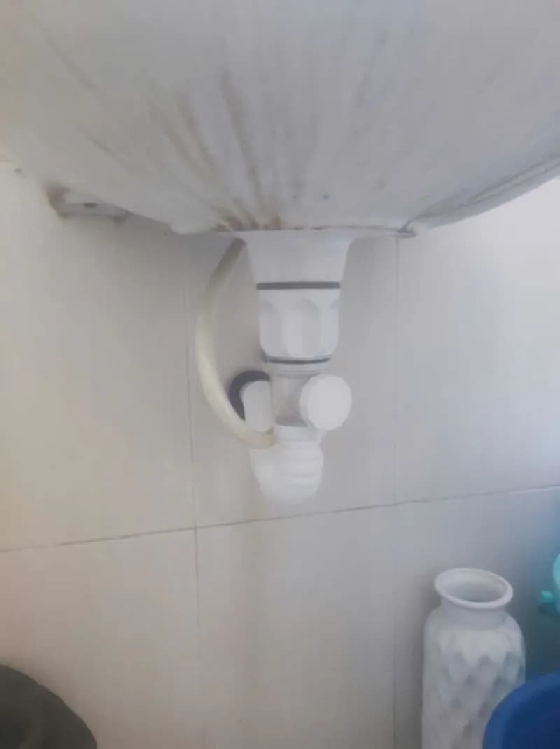 Sau khi hoàn thành sửa lavabo tại Bình Thạnh — thợ Bùi Văn An
