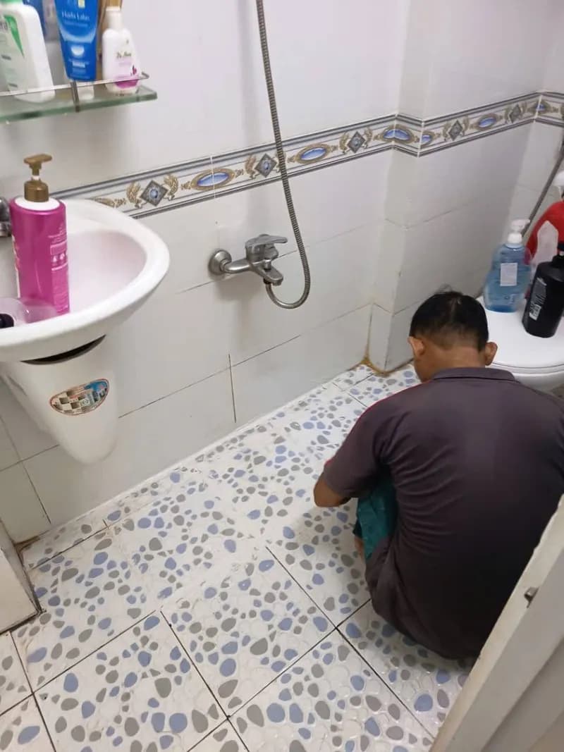 Thay thế bồn cầu và sửa đường ống thoát nước tại Bình Tân tại P.HCM, Bình Tân