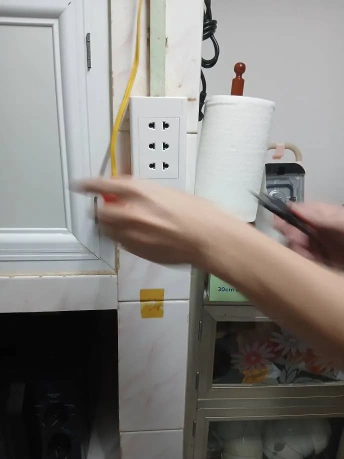 Sau khi hoàn thành sửa ổ cắm điện Panasonic tại Gò Vấp — thợ Lê Đăng Tuấn (5 sao)