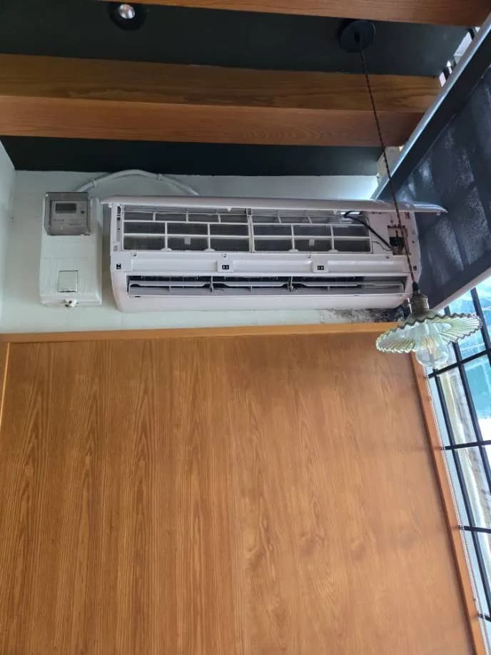 Trước sửa máy lạnh treo tường tại Bình Thạnh — thợ Lê Hữu Lộc
