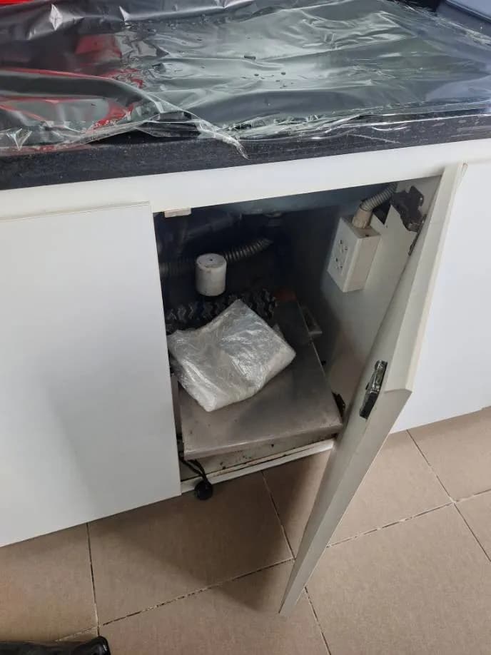 Trước sửa bồn rửa chén tại Quận 7 — thợ Trần Quốc Đông