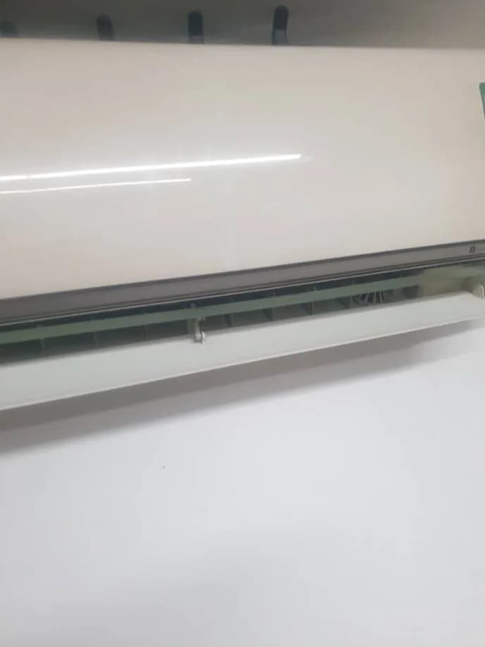 Sau khi hoàn thành sửa máy lạnh treo tường tại Quận 8 — thợ Phan Chí Tâm (4 sao)