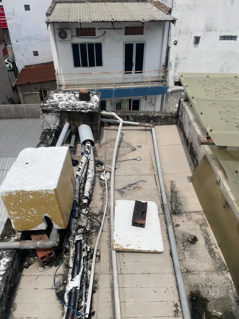 Sau khi hoàn thành sửa bồn cầu Đạt Hòa tại Gò Vấp — thợ Nguyễn Quốc Bảo