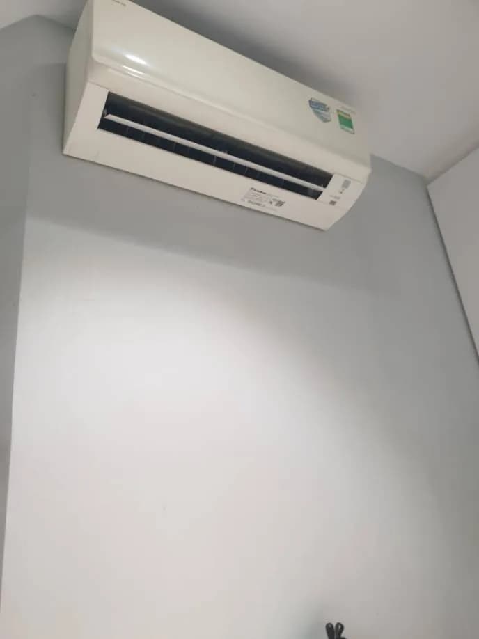Sau khi hoàn thành sửa máy lạnh treo tường Daikin tại Bình Thạnh — thợ Phan Chí Tâm