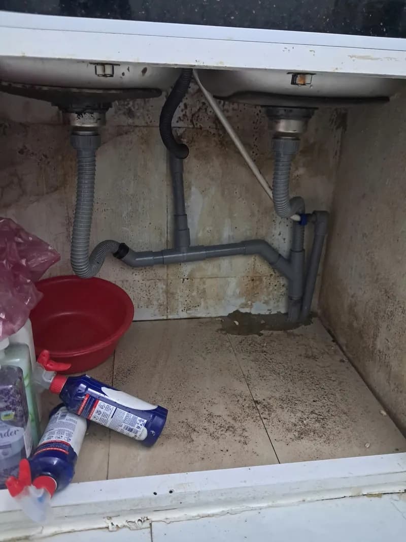 Sau khi hoàn thành sửa lavabo tại phường Thới An, Quận 12 — thợ Bùi Văn An