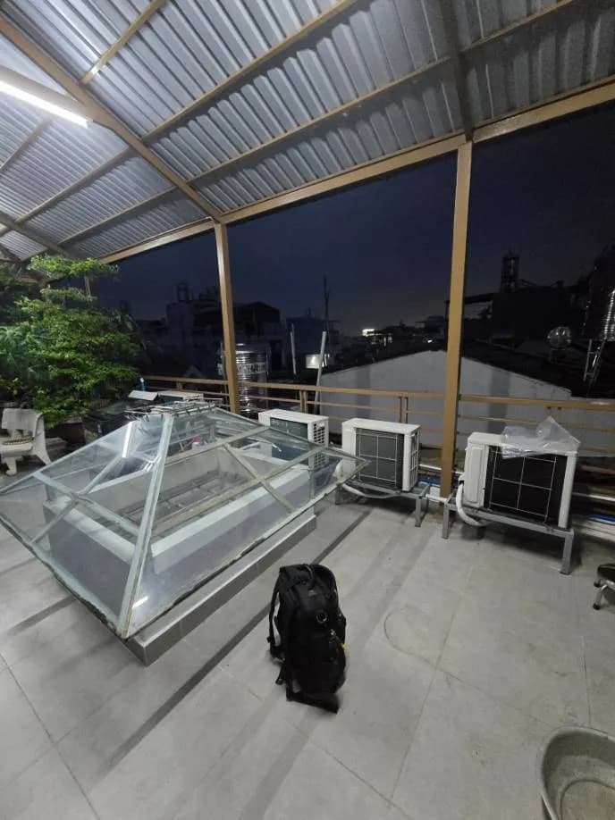 Sau khi hoàn thành sửa máy lạnh tại Tân Bình — thợ Lê Hữu Lộc