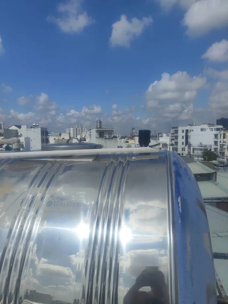 Sau khi hoàn thành sửa bồn nước inox Đại Thành tại Quận 8 — thợ Nguyễn Hoàng Khánh