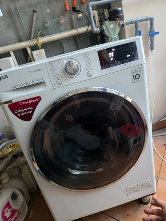 Sau khi hoàn thành sửa máy giặt cửa ngang LG tại Tân Bình — thợ Lê Hữu Lộc
