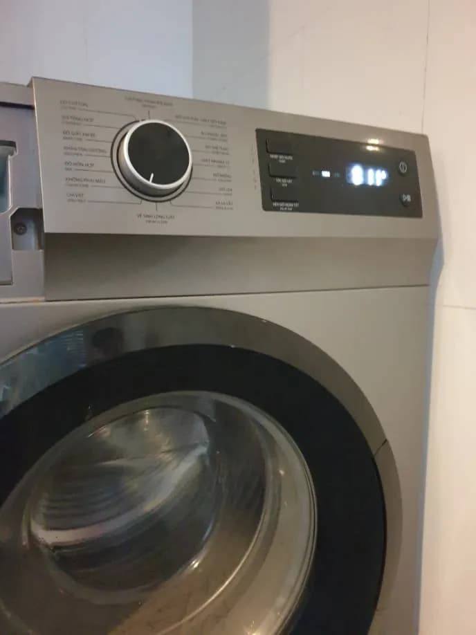 Trước sửa máy giặt cửa trước Toshiba tại Bình Thạnh — thợ Phan Chí Tâm