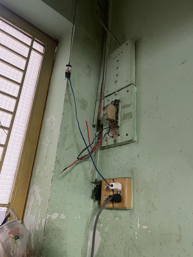 Trước sửa hệ thống điện âm tường tại Tân Bình — thợ Nguyễn Quốc Bảo