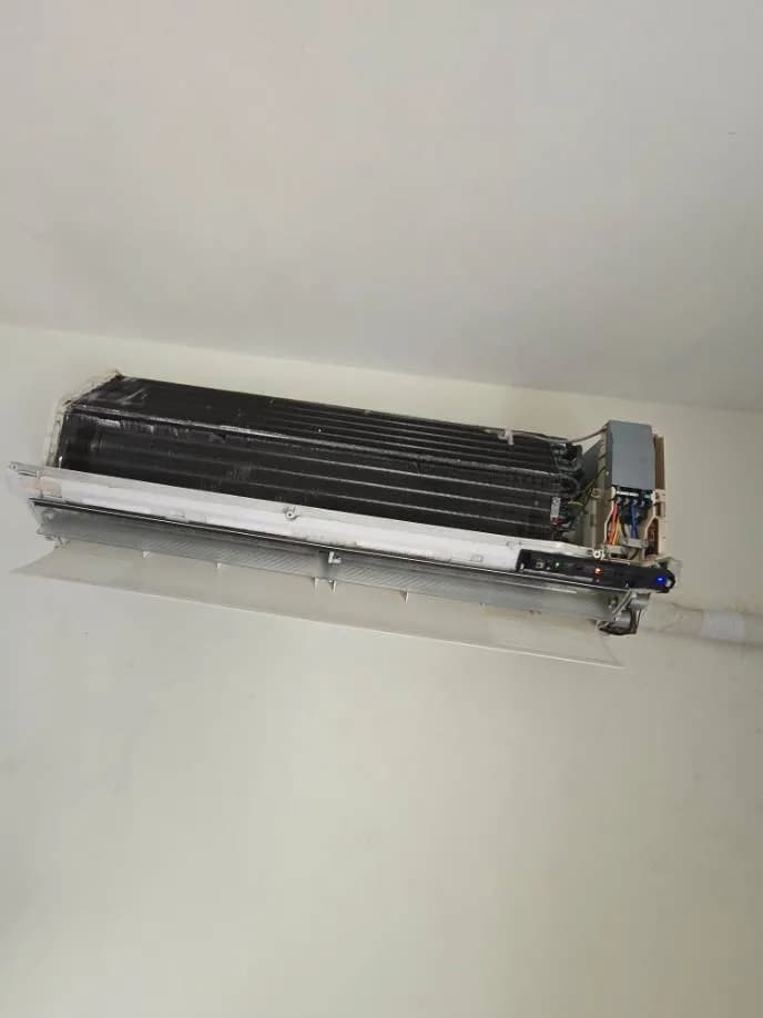 Trước sửa máy lạnh treo tường Panasonic tại Phường Phú Thạnh, Tân Phú — thợ Lê Hữu Lộc