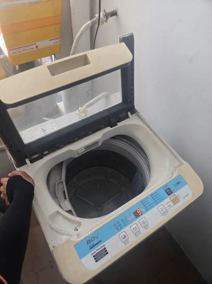 Sau khi hoàn thành sửa máy giặt cửa trên Aqua tại Quận 11 — thợ Lê Hữu Lộc