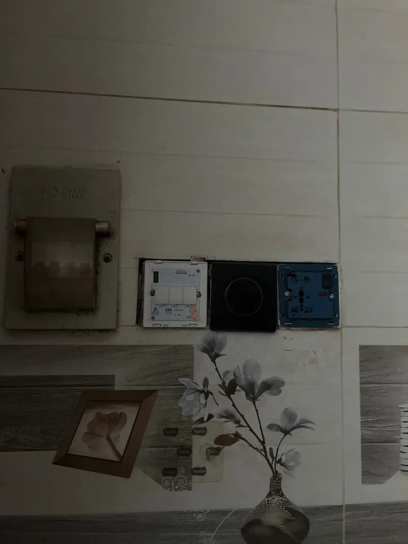 Trước sửa ổ cắm điện Panasonic tại phường bình trị đông, Bình Tân — thợ Dương Oai