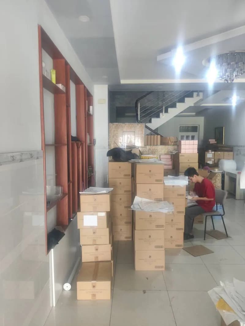 Sau khi hoàn thành sửa năng lượng mặt trời tại Bình Chánh — thợ Nguyễn Hoàng Khánh