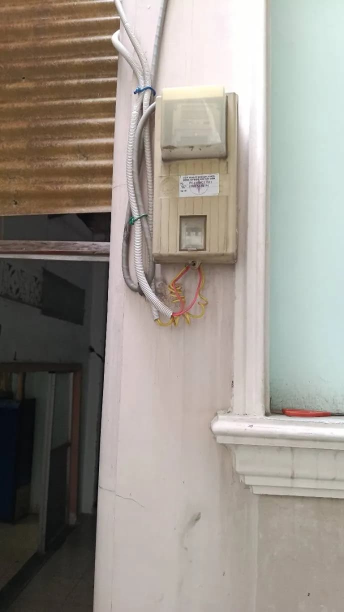 Trước sửa công tơ điện tại Tân Bình — thợ Đặng Văn Thịnh