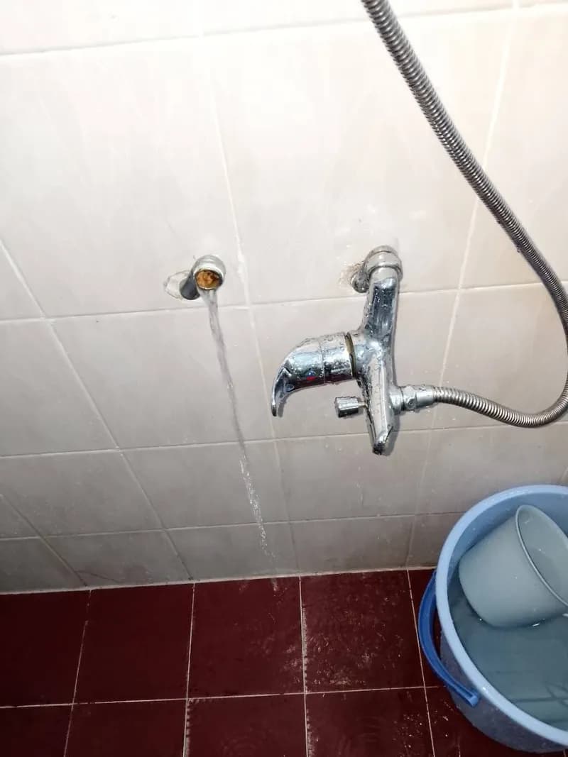 TRƯỚC