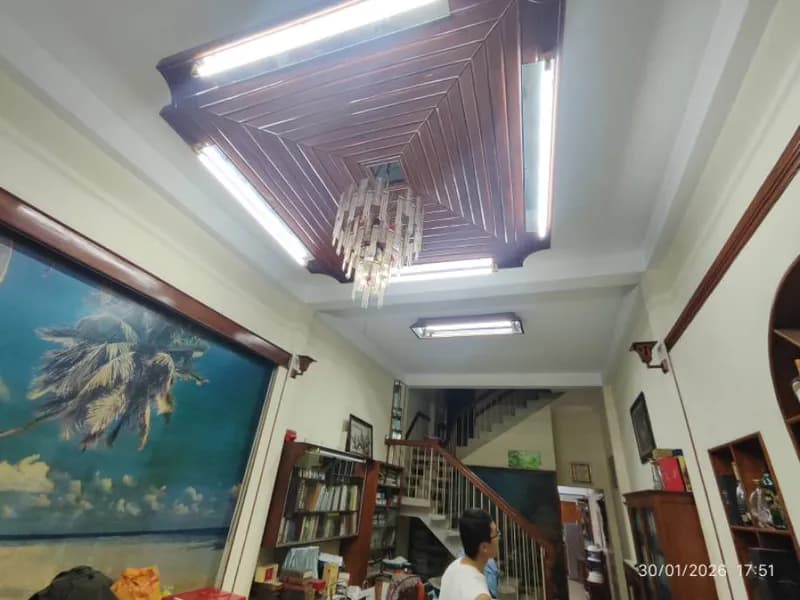 Sau khi sửa - Thay Đèn Máng Trần Nhà Cao - Dùng Thang Chữ A 4.5m Tại Quận 1