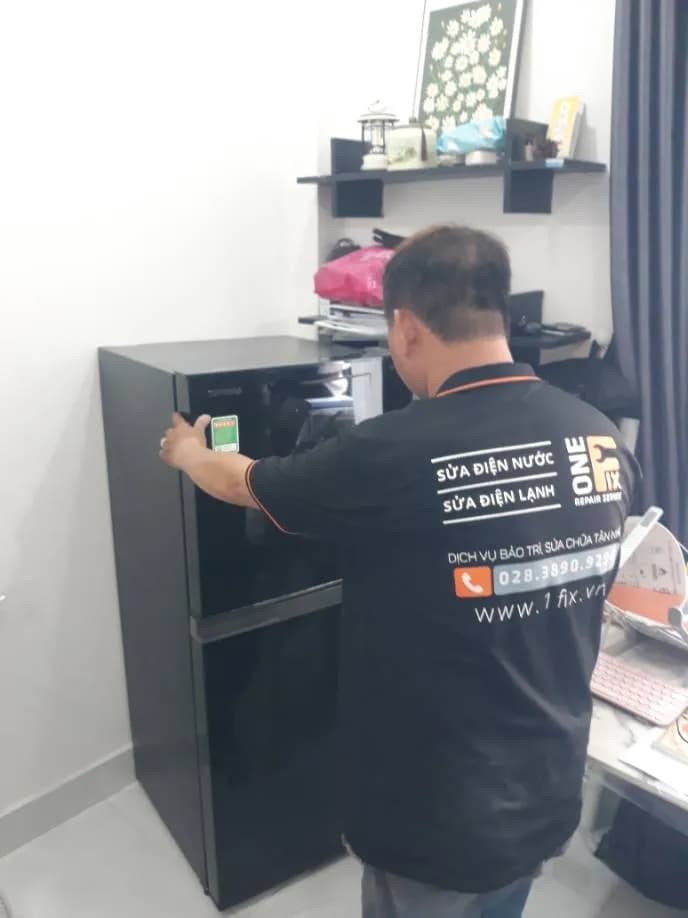Kiểm tra tủ lạnh Toshiba không lạnh tại Quận 1 chuyên nghiệp tại Quận 1