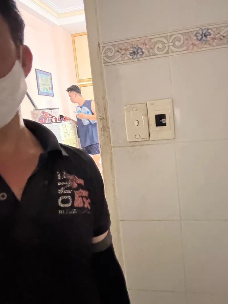 Thay thế công tắc đèn và aptomat 20A tại TP.HCM tại TPHCM