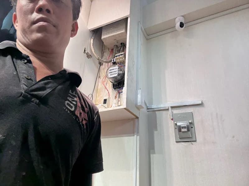 Thay thế dây dẫn và lắp đặt CB tủ điện tại TPHCM tại TPHCM