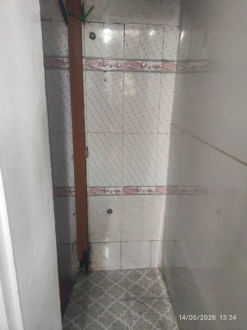 Trước sửa vòi sen tắm tại TPHCM — thợ Nguyễn Hoàng Khánh