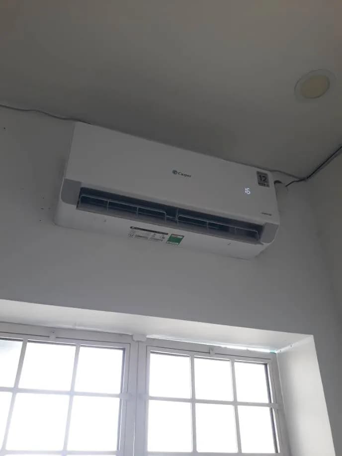 Sau khi hoàn thành sửa máy lạnh treo tường Casper tại Quận 3 — thợ Đặng Anh Huy (5 sao)