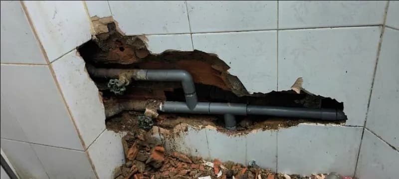Thay thế đường ống nước âm tường nhà vệ sinh tại TPHCM tại TPHCM