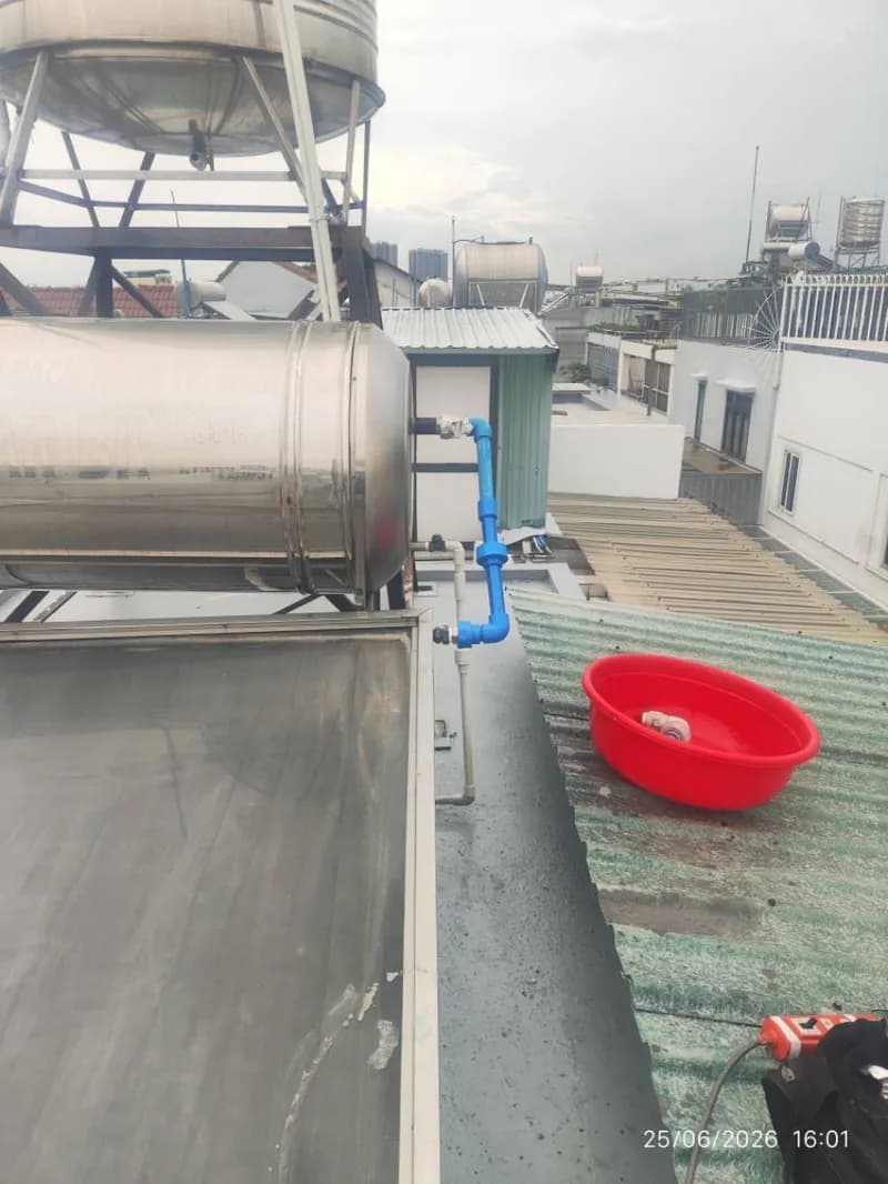 Thay ống nước máy năng lượng mặt trời tại Tân Hưng, Quận 7 tại Phường Tân Hưng, Quận 7