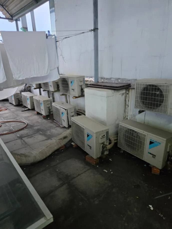Sau khi hoàn thành sửa máy lạnh Daikin tại Tân Phú — thợ Lê Hữu Lộc (5 sao)
