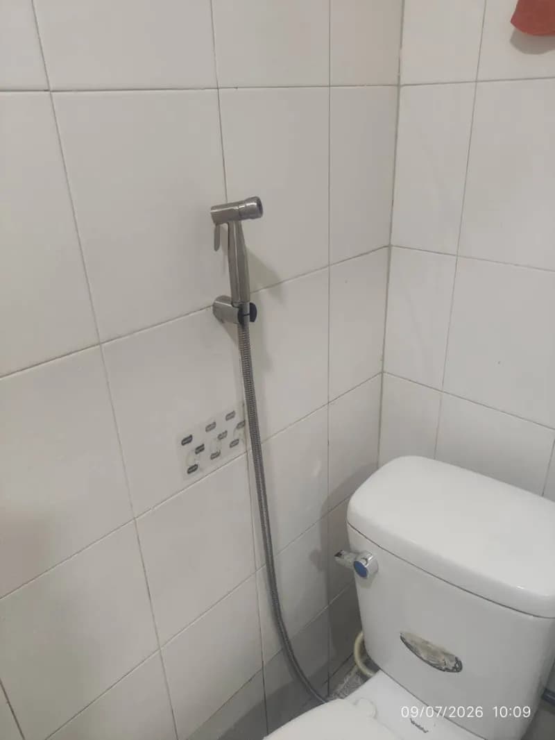 Thay thế vòi xịt vệ sinh inox 304 tại TPHCM trọn gói tại Quận 10