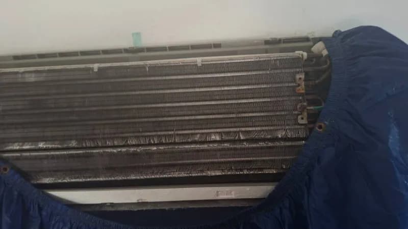 Trước sửa máy lạnh treo tường Daikin tại Quận 3 — thợ Nguyễn Thanh Tiến